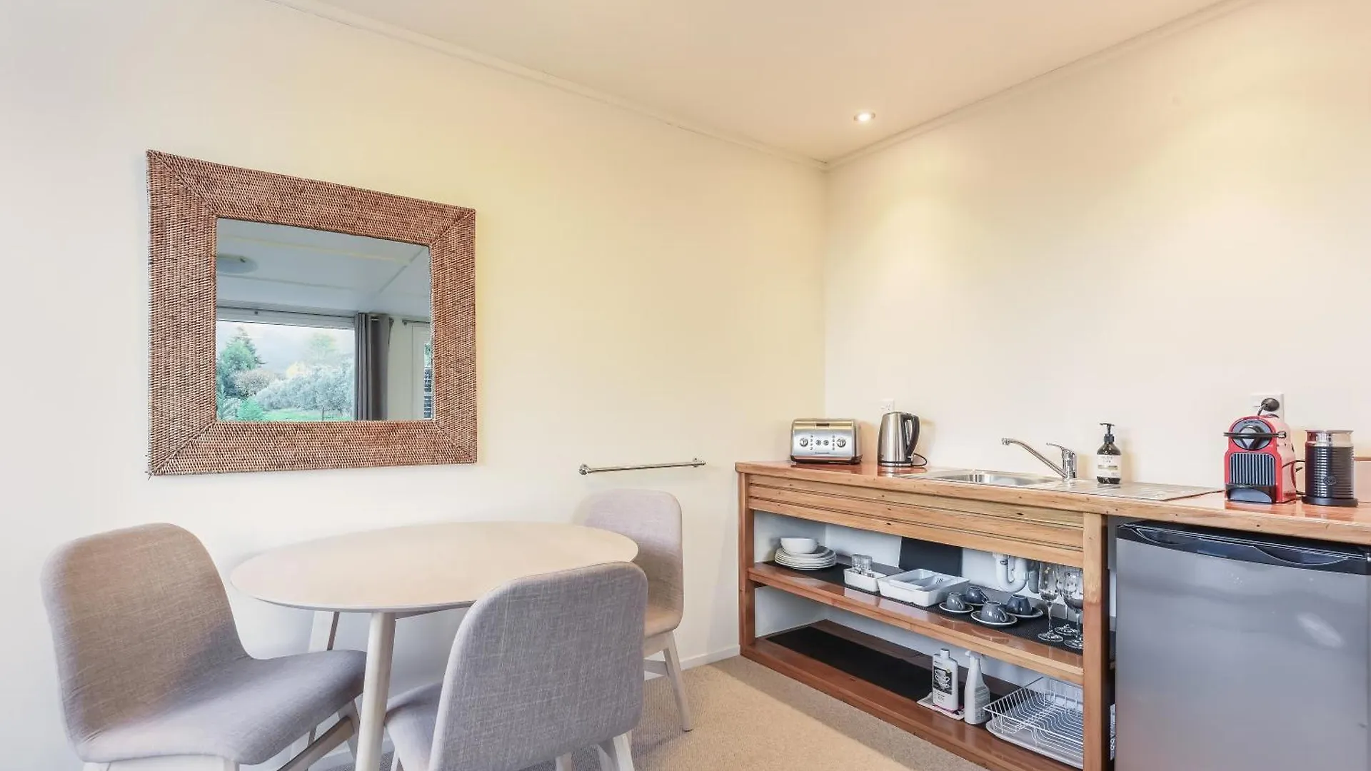 The Packing Shed - Blenheim Holiday Home